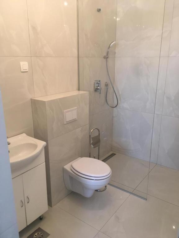 R41 - Tivoli Groundfloor Apartment ลูบลิยานา ภายนอก รูปภาพ