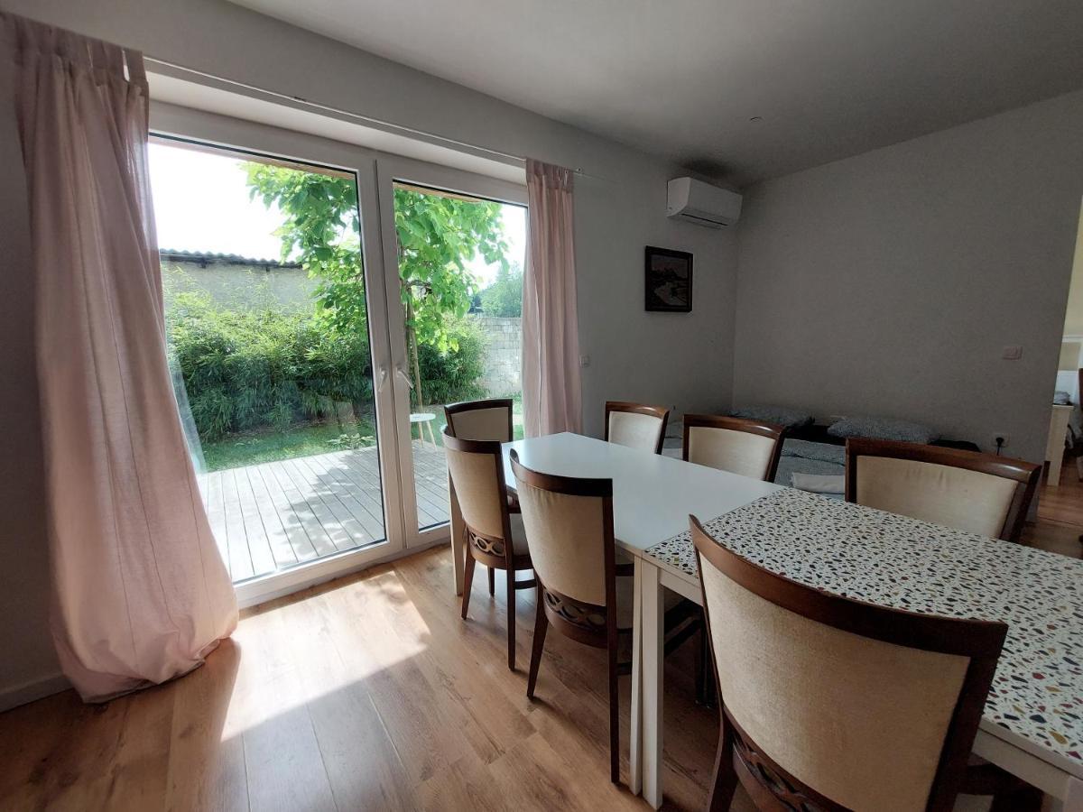 R41 - Tivoli Groundfloor Apartment ลูบลิยานา ภายนอก รูปภาพ